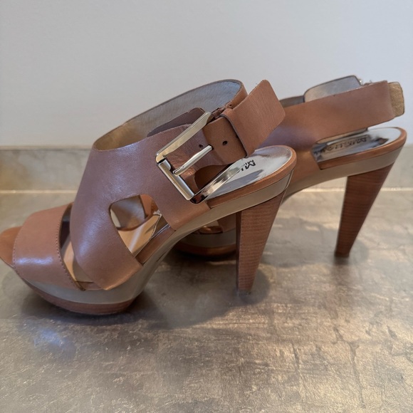 Michael Kors Carla Tan Platform Chunky Heel Sandals 8 - Picture 1 of 10